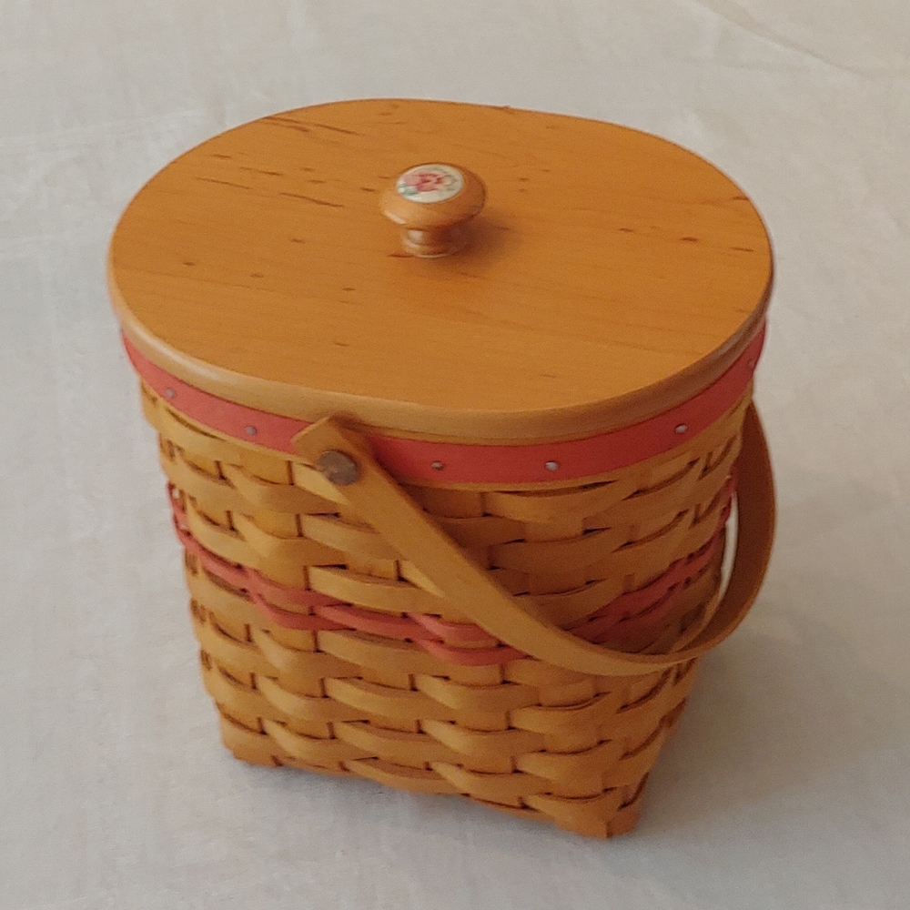 Longaberger Mother's Day Basket - Picture 2 of 16